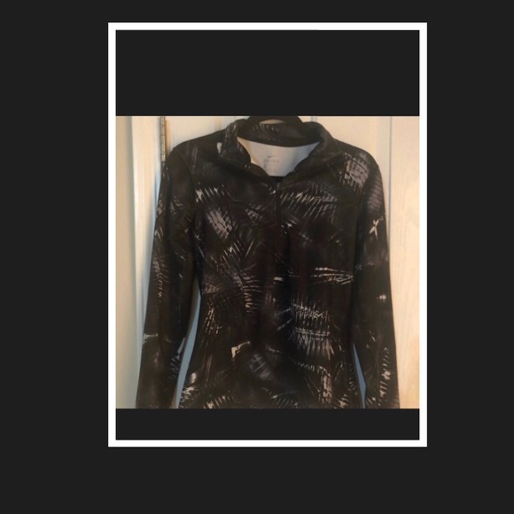 Nike Dri-Fit Jacket - Picture 1 of 2